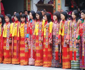 bhutanse women dancing